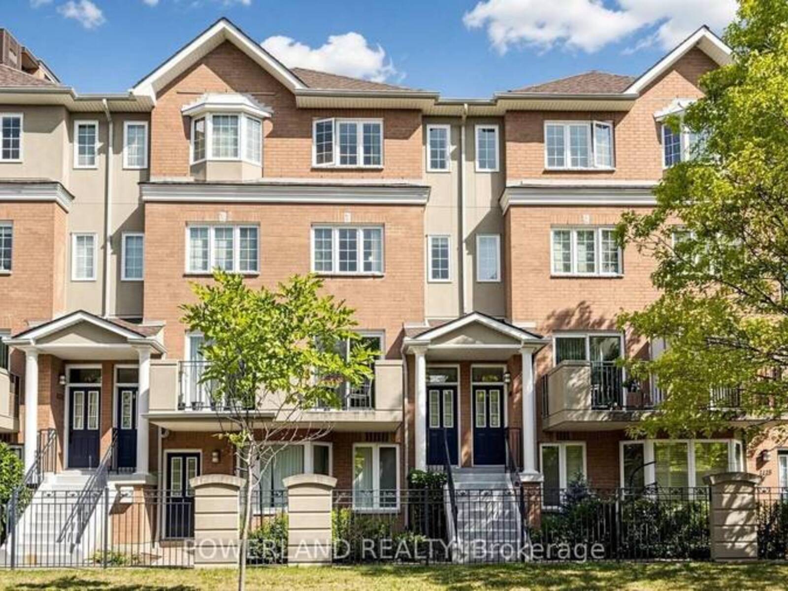 1120 - 28 SOMMERSET WAY, Toronto, Ontario M2N 6W7