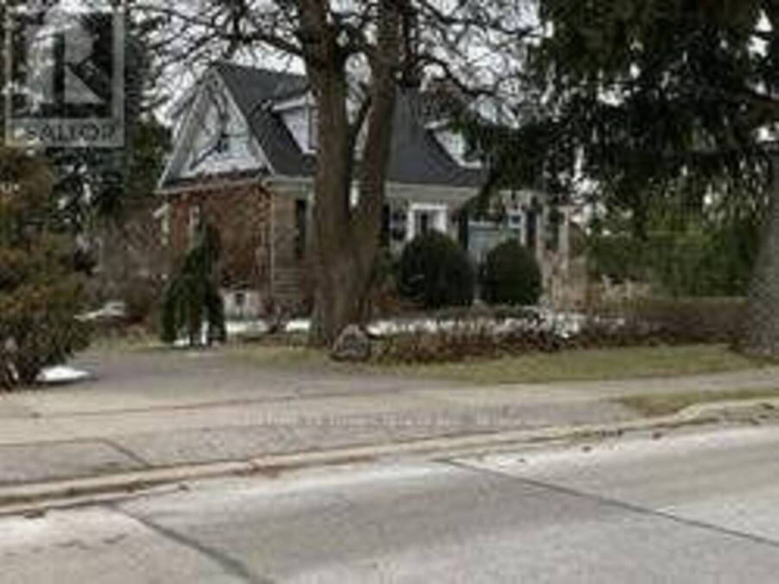 16 ANSON AVENUE, Toronto, Ontario M1M 1X3