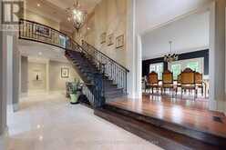 19 WOLF RUN COURT | Whitchurch-Stouffville Ontario | Slide Image Seven