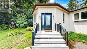20 SOUTHWOOD CRESCENT | Georgina Ontario | Slide Image Nineteen