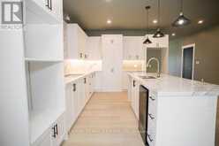 7 SCOTT DRIVE | Port Dover Ontario | Slide Image Nine