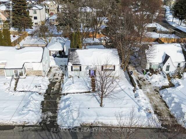 75 BROOKLAWN AVENUE Toronto Ontario, M1M 2P7 - Home For Sale