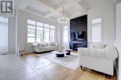 96 BOND CRESCENT | Richmond Hill Ontario | Slide Image Nine