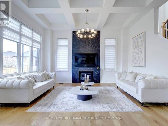 96 BOND CRESCENT Richmond Hill Ontario, L4E 3K7 - 4 Bedrooms Home For Sale