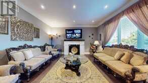 537 MILLSTREAM DRIVE | Waterloo Ontario | Slide Image Four
