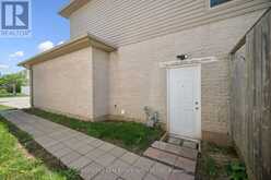 3264 MEADOWGATE BOULEVARD | London Ontario | Slide Image Forty-five