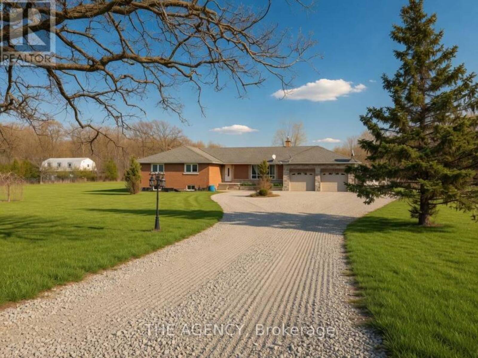 295 PARK ROAD S, Grimsby, Ontario L3M 4E7