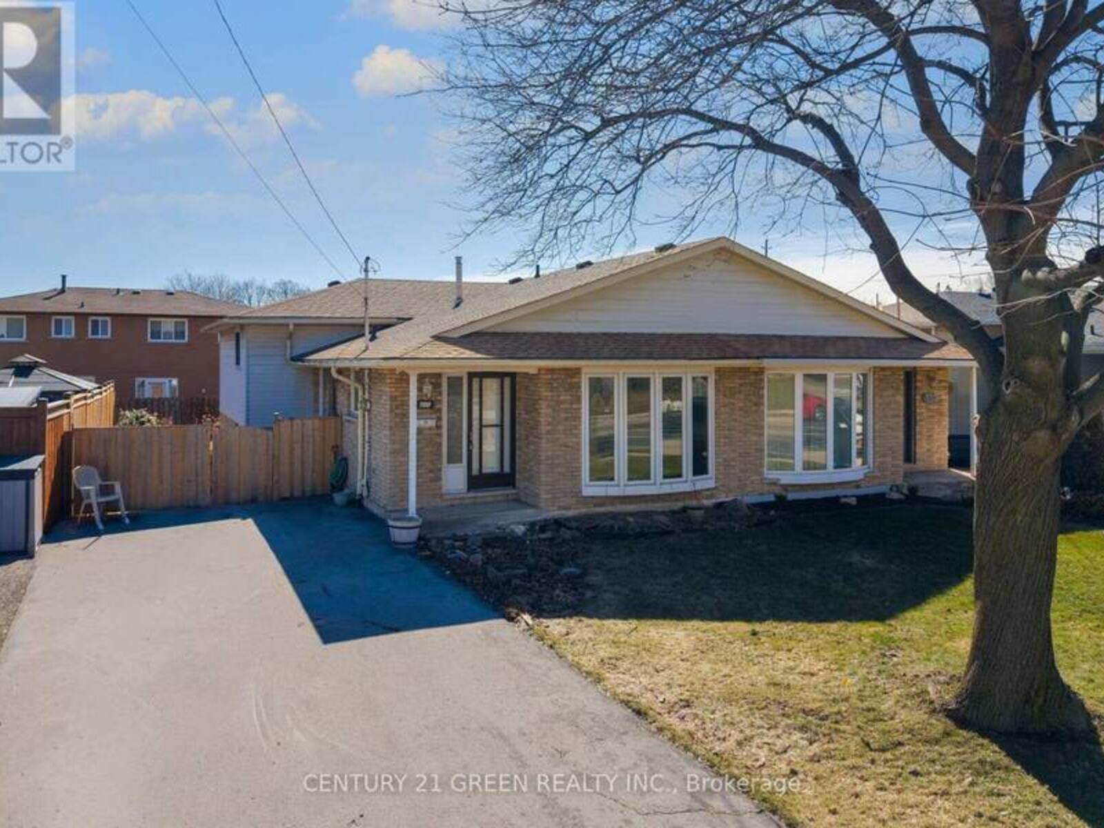 729 WEST 5TH STREET, Hamilton, Ontario L9C 3R3