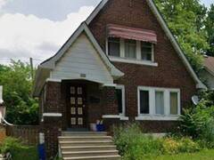 916 FELIX AVENUE Windsor Ontario, N9C 3L3