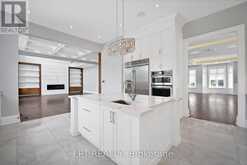 2 POPLAR DRIVE | Richmond Hill Ontario | Slide Image Thirteen