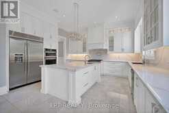 2 POPLAR DRIVE | Richmond Hill Ontario | Slide Image Fourteen