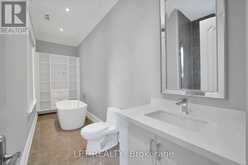 2 POPLAR DRIVE | Richmond Hill Ontario | Slide Image Twenty-five