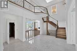 2 POPLAR DRIVE | Richmond Hill Ontario | Slide Image Six