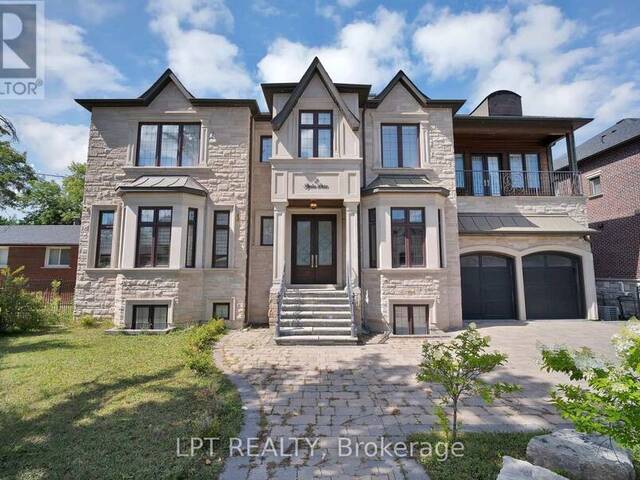 2 POPLAR DRIVE Richmond Hill Ontario, L4E 2W5 - 6 Bedrooms Home For Sale
