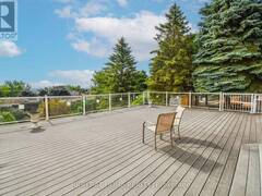 11 THACKERAY CRESCENT Barrie Ontario, L4N 6J6