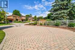 11 THACKERAY CRESCENT | Barrie Ontario | Slide Image Six