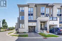 46 PALLOCK HILL WAY | Whitby Ontario | Slide Image Four