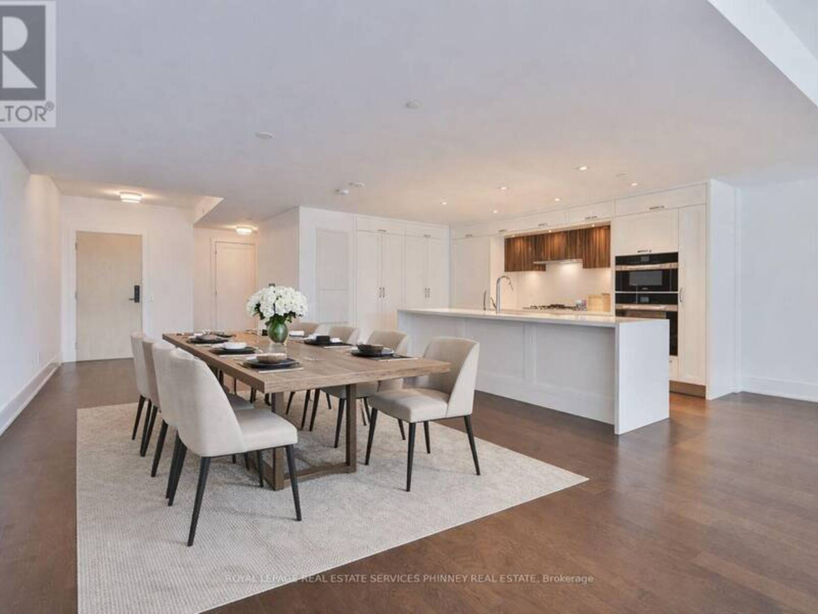 214 - 155 MERCHANTS' WHARF, Toronto, Ontario M5A 0Y4