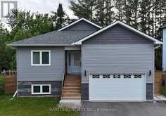 22 BERKELY STREET | Wasaga Beach Ontario | Slide Image One