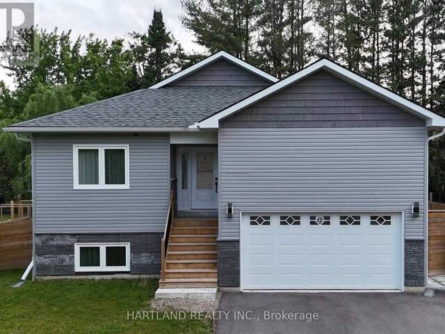 22 BERKELY STREET Wasaga Beach Ontario, L9Z 2N6 - 4 Bedrooms Home For Sale