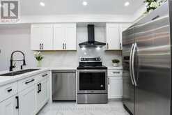 6037 CLOVER RIDGE CRESCENT | Mississauga Ontario | Slide Image Twelve