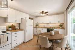 2138 FALMOUTH TERRACE | Burlington Ontario | Slide Image Eight