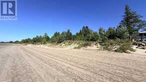 1554 SHORE LANE | Wasaga Beach Ontario | Slide Image One