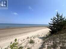 1554 SHORE LANE | Wasaga Beach Ontario | Slide Image Seven