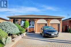 5 BYWORTH BOULEVARD | Toronto Ontario | Slide Image One