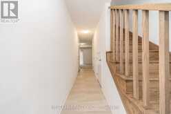 45 HUMBERSTONE DRIVE | Halton Hills Ontario | Slide Image Seven