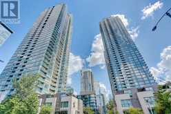 307 - 15 FORT YORK BOULEVARD | Toronto Ontario | Slide Image Two