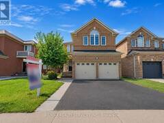 3696 WATERFALL CRESCENT Mississauga Ontario, L5N 8G8