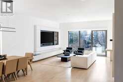 21 FARRELL AVENUE | Toronto Ontario | Slide Image Twelve