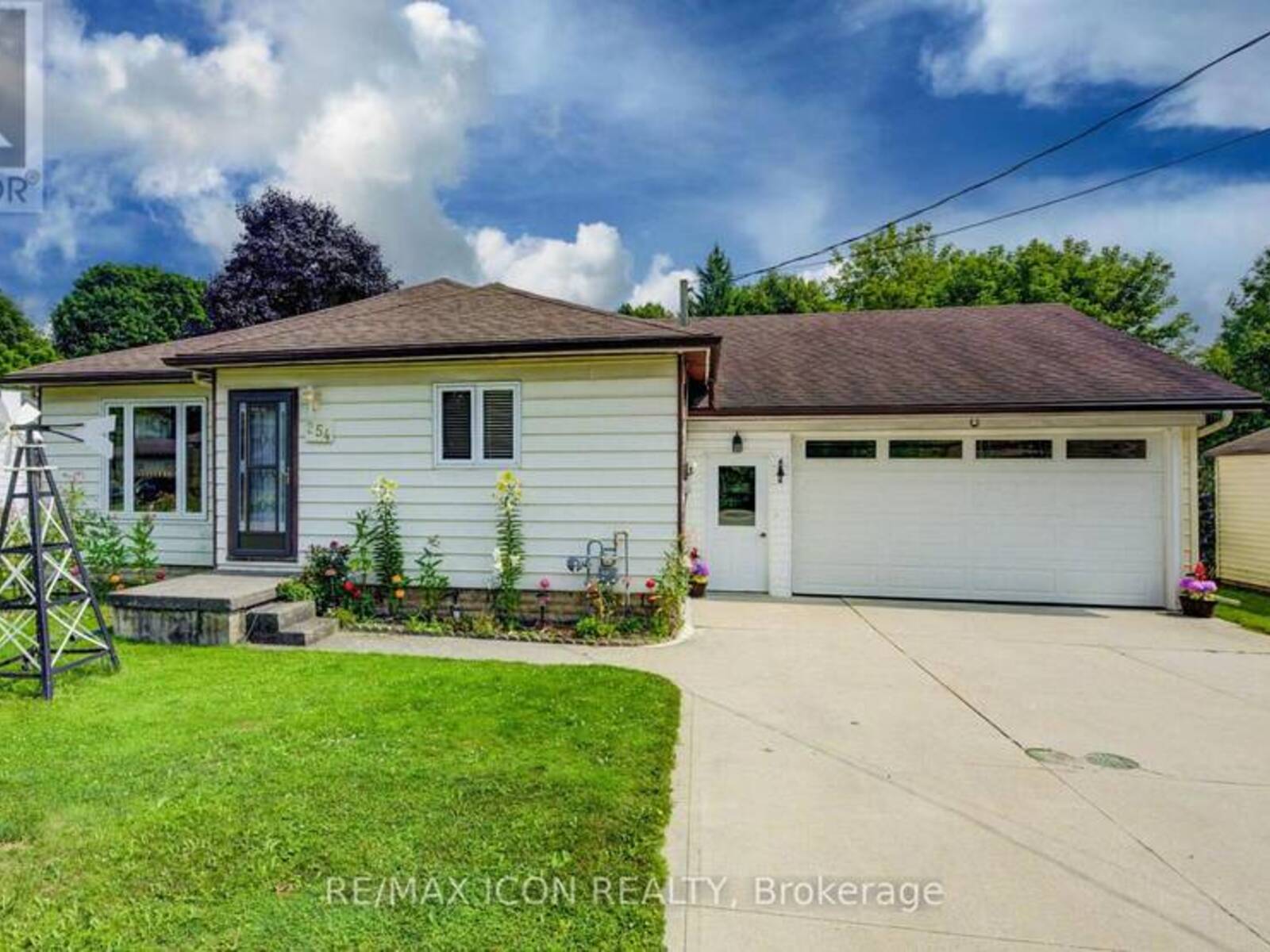 254 WELLINGTON STREET W, Mount Forest, Ontario N0G 2L0