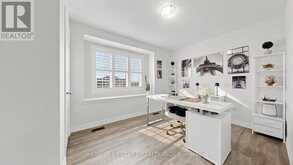 101 BRONSON TERRACE | Milton Ontario | Slide Image Thirty-two