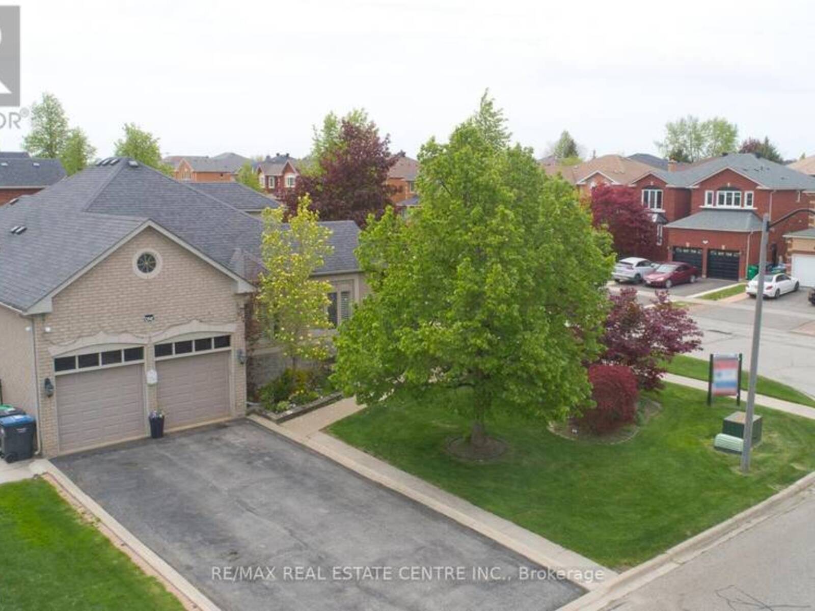 1 KIRKWOOD CRESCENT, Caledon, Ontario L7C 1A5