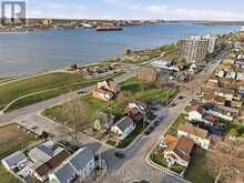 819-829 RIVERSIDE DRIVE E | Windsor Ontario | Slide Image Four