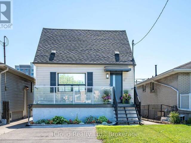 51 DELENA AVENUE S Hamilton Ontario, L8H 1B7 - 3 Bedrooms Home For Sale
