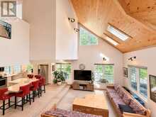 3 NORTHSHORE DRIVE | Parry Sound Ontario | Slide Image Thirteen