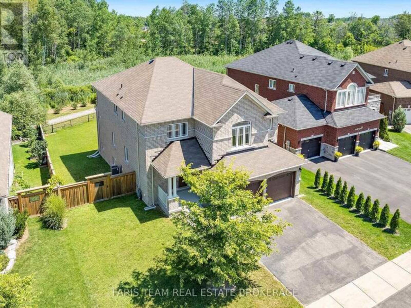 33 PEARL STREET, Wasaga Beach, Ontario L9Z 0G9
