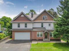 149 BLAKE STREET Barrie Ontario, L4M 1K4