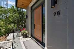 98 SHANTY BAY ROAD | Barrie Ontario | Slide Image Three