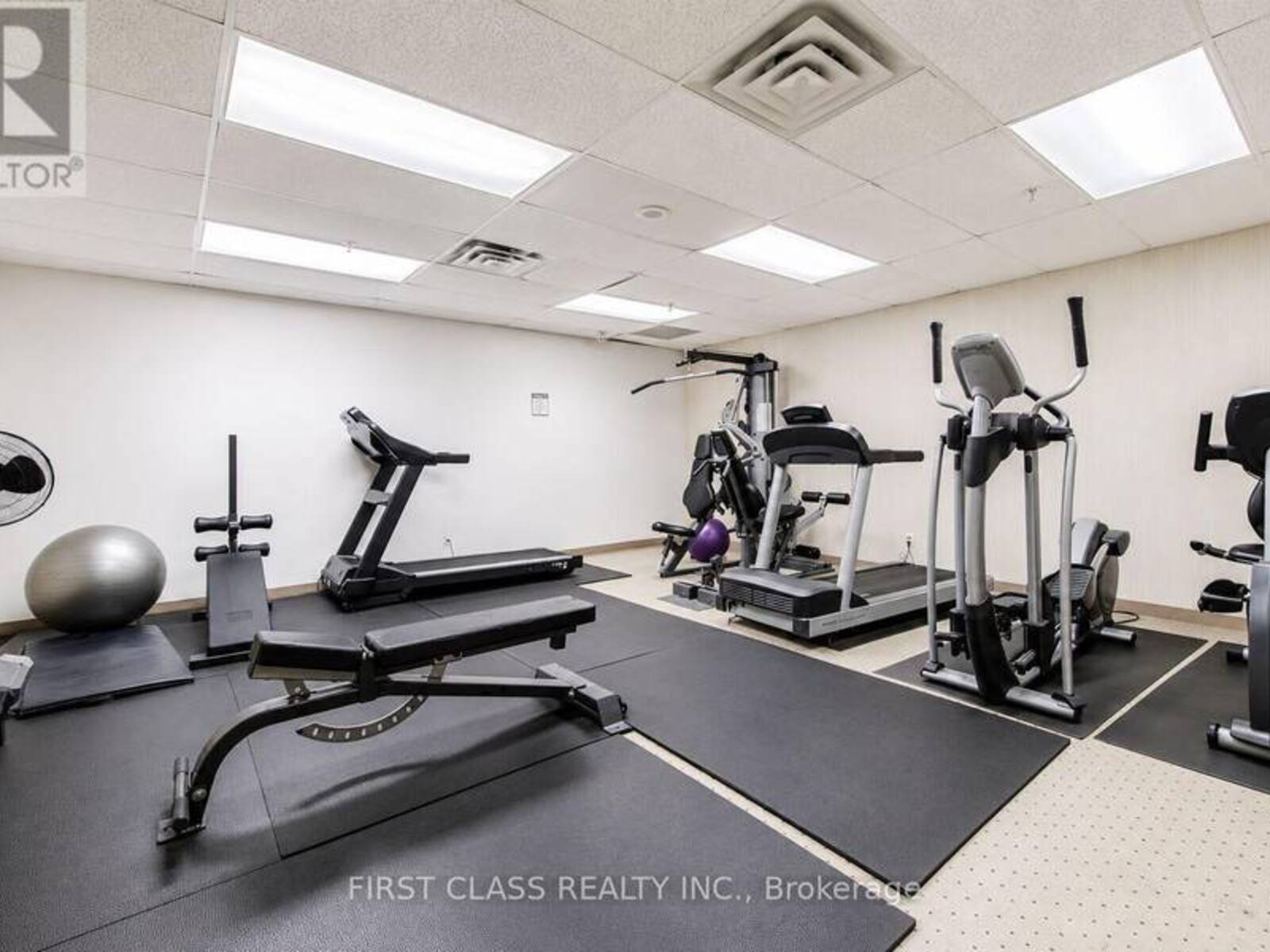 106 - 91 TOWNSGATE DRIVE, Vaughan, Ontario L4J 8E8