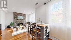 318 - 75 WELDRICK ROAD E | Richmond Hill Ontario | Slide Image Eight