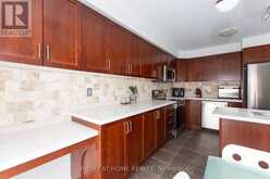 221 PROSSER CIRCLE | Milton Ontario | Slide Image Eighteen