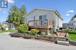 27 TRILLIUM BEACH PVT DRIVE | Puslinch Ontario | Slide Image Four