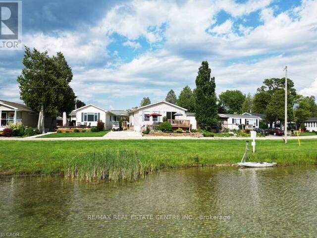27 TRILLIUM BEACH PVT DRIVE Puslinch Ontario, N0B 2J0 - 2 Bedrooms Waterfront Home For sale
