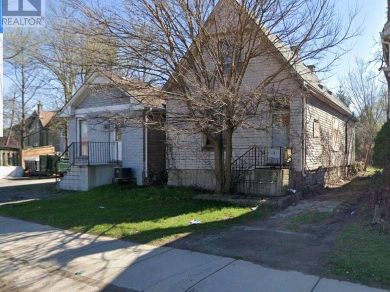 188 WHARNCLIFFE ROAD S, London, Ontario N6J 2L1
