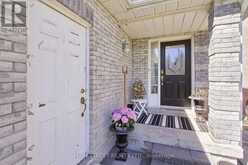 38 SUNDEW DRIVE | Barrie Ontario | Slide Image Four