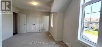 167 TRAIL BOULEVARD | Barrie Ontario | Slide Image Fifteen
